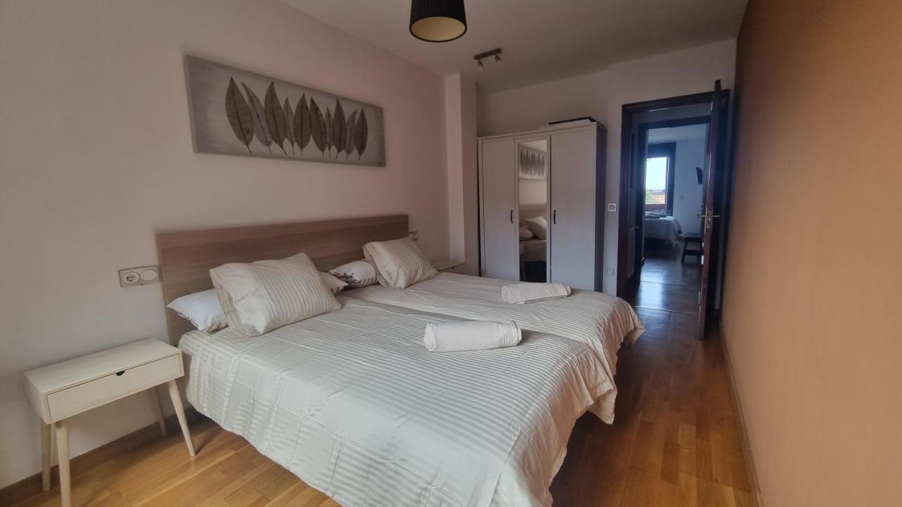 Piso Zona Hospital 6 Personas Apartment Oviedo Luaran gambar