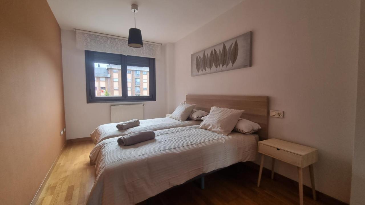 Piso Zona Hospital 6 Personas Apartment Oviedo Luaran gambar