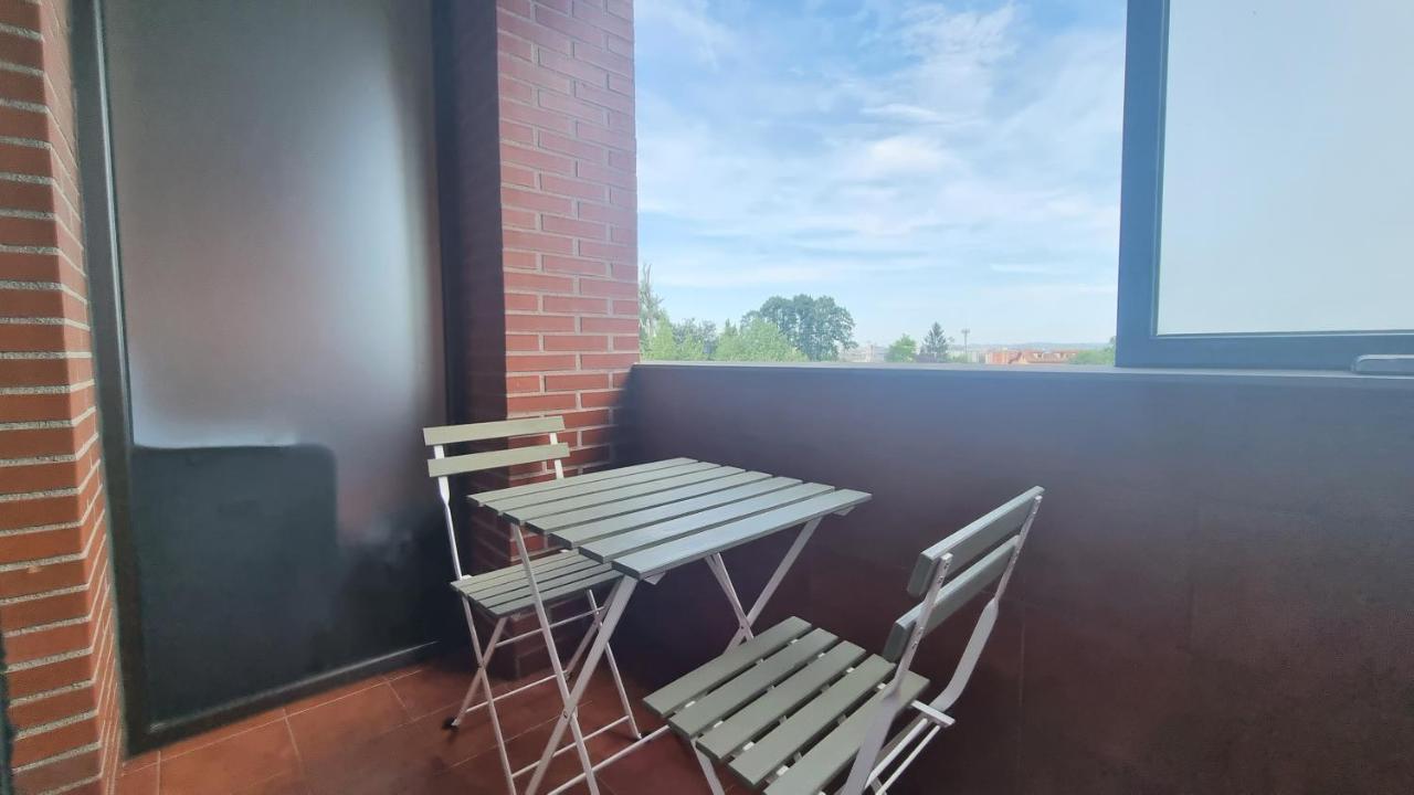 Piso Zona Hospital 6 Personas Apartment Oviedo Luaran gambar